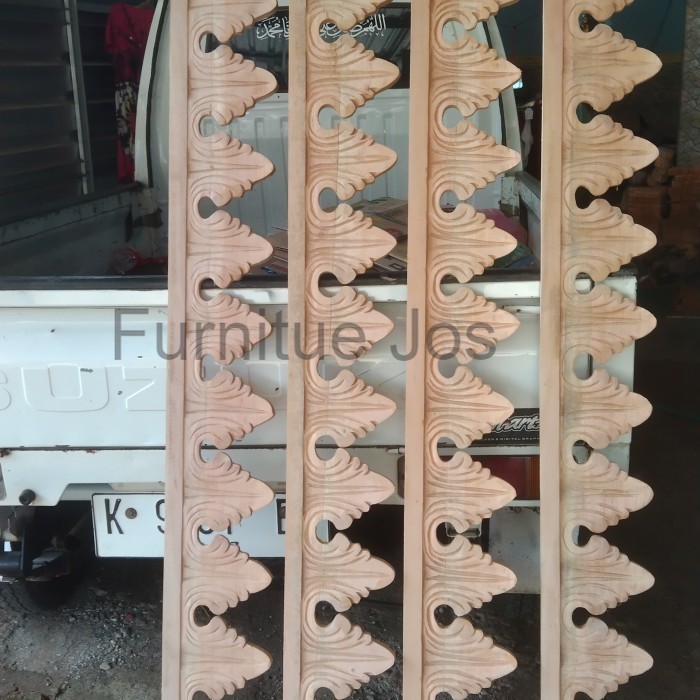 Ornamen lisplang hiasan dinding ukir FJ12367