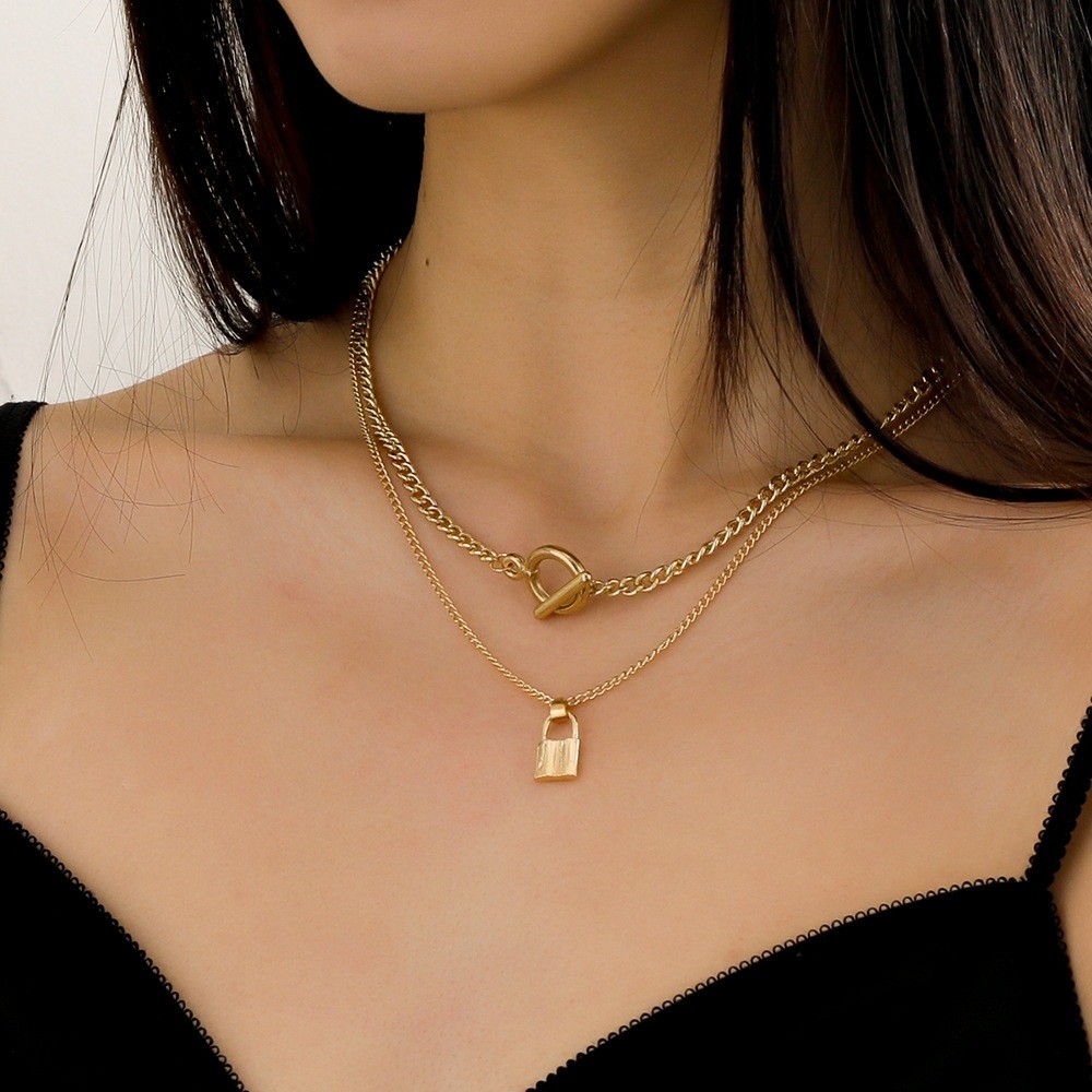 U-C Fashion,Kalung Titanium, Liontin Kunci dan Kunci, Kalung Liontin, Anti Karat, Kalung Wanita.