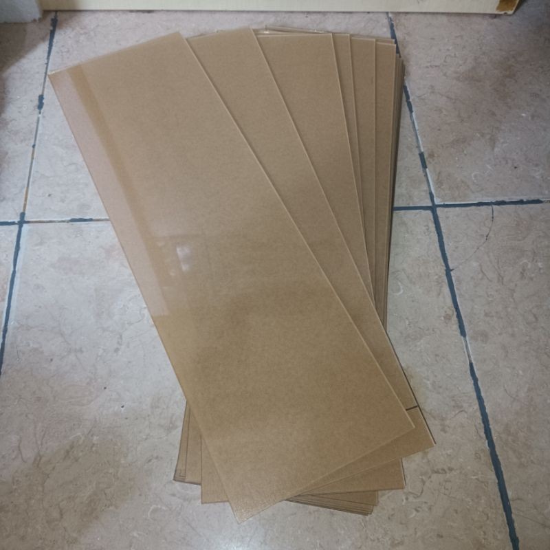 

Akrilik bening lembar custom 1cm²/Rp50 Acrylic Lembaran Tebal 2mm