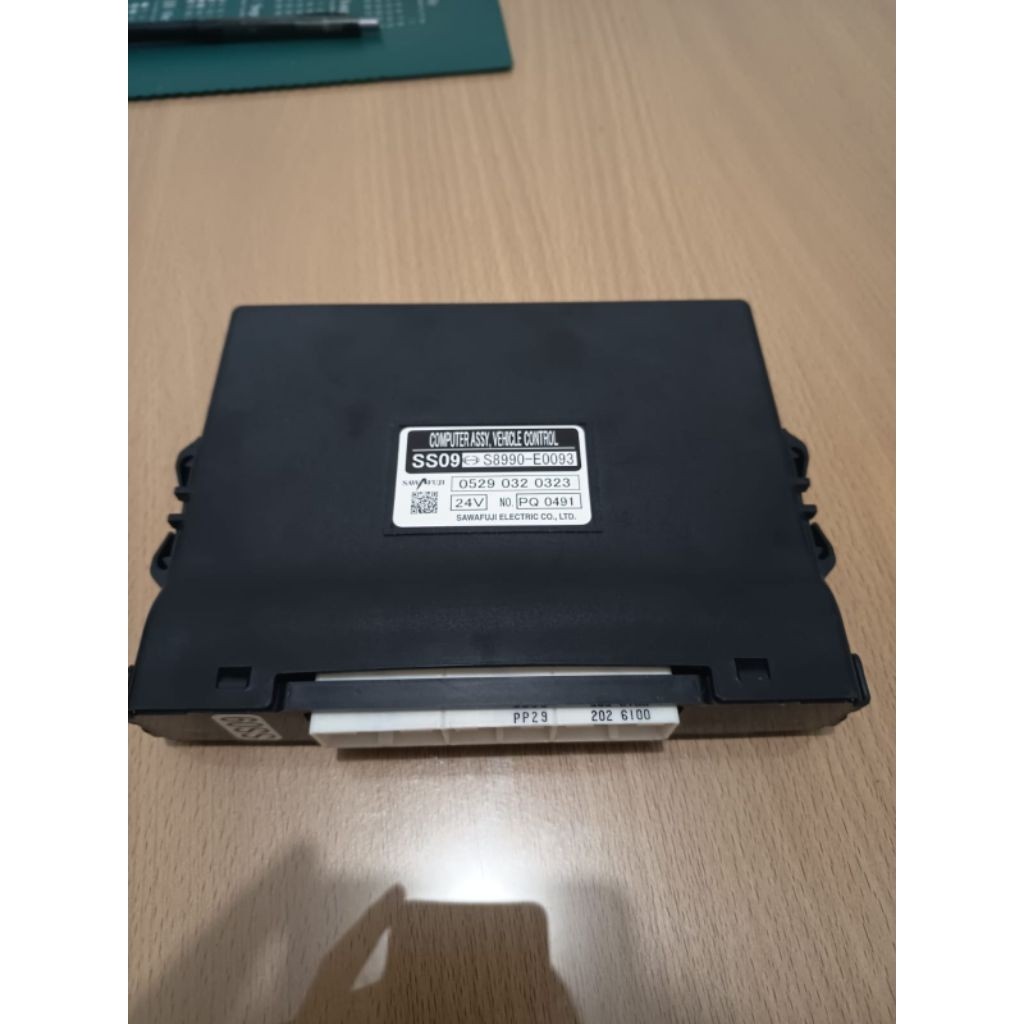 ECU COMPUTER VEHICLE CONTROL HINO 500 EURO 4 FM280JD S8990-E0093