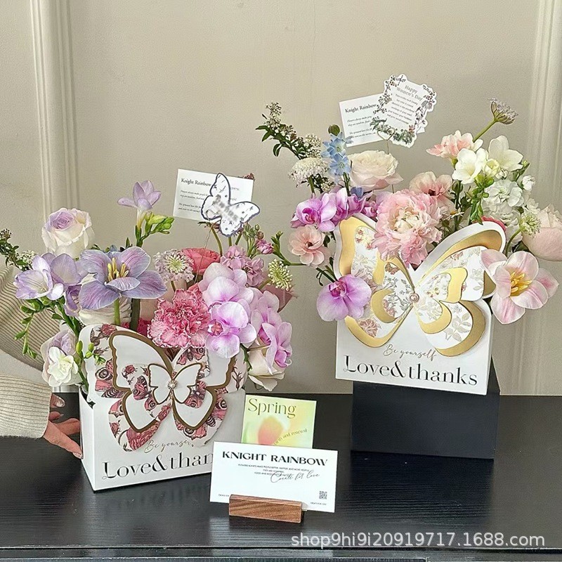 

Box Butterfly Flower Box Cocok untuk Valentine | Box Bunga