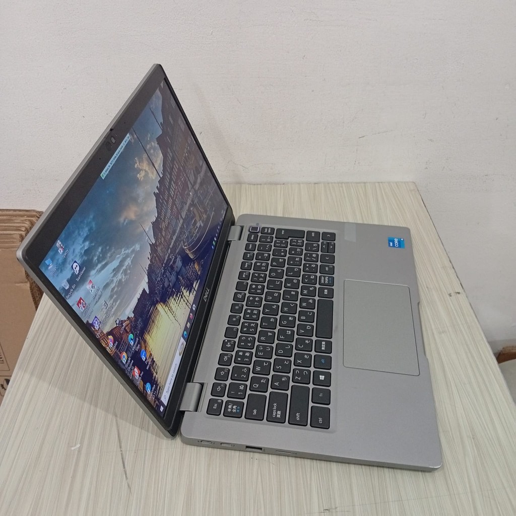 laptop  Dell 5320 Ram 8Gb  core i5 gen11 ssd 256Gb HOT SALE 9.9 (baterai baru)