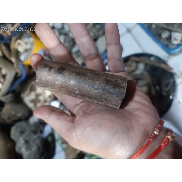 

alu milik tabib majapahit yang biasa meracikkan obat untuk raja sepuh majapahit bk Keris sengkelat majapahit mataram kartosuro kartasura Surakarta Yogyakarta nagasasra sabuk budaya jawa melayub antik