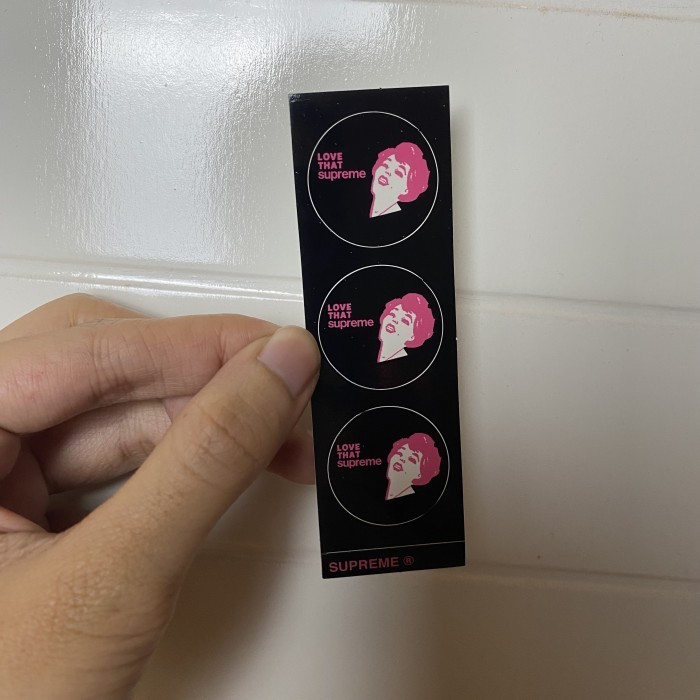 

Stiker Supreme Original: Love That Mini Stickers SS22 (Black)