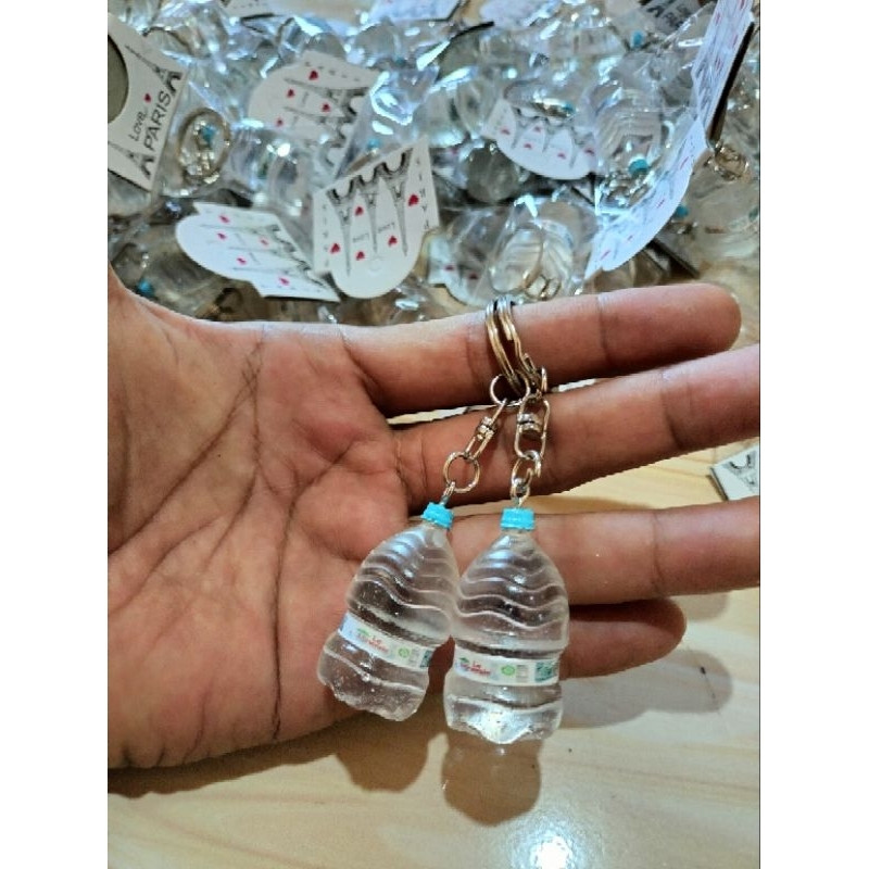 Gantungan Kunci / GANCI Miniatur Galon Air Mineral Le Minerale / Aqua