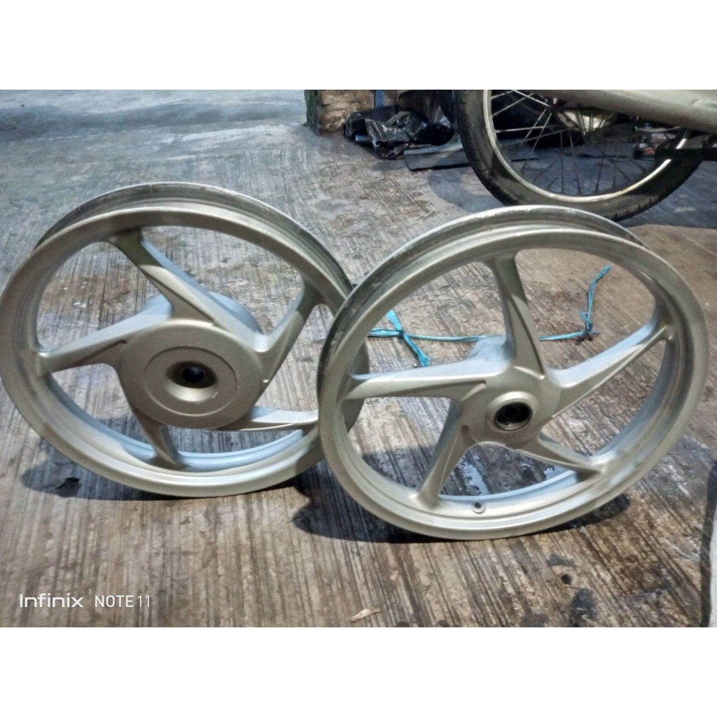 Velg Resing Depan Belakang Set Warna Silver Honda Beat Lama Beat Fi 2013-2015 Vario 110 Lama Origina