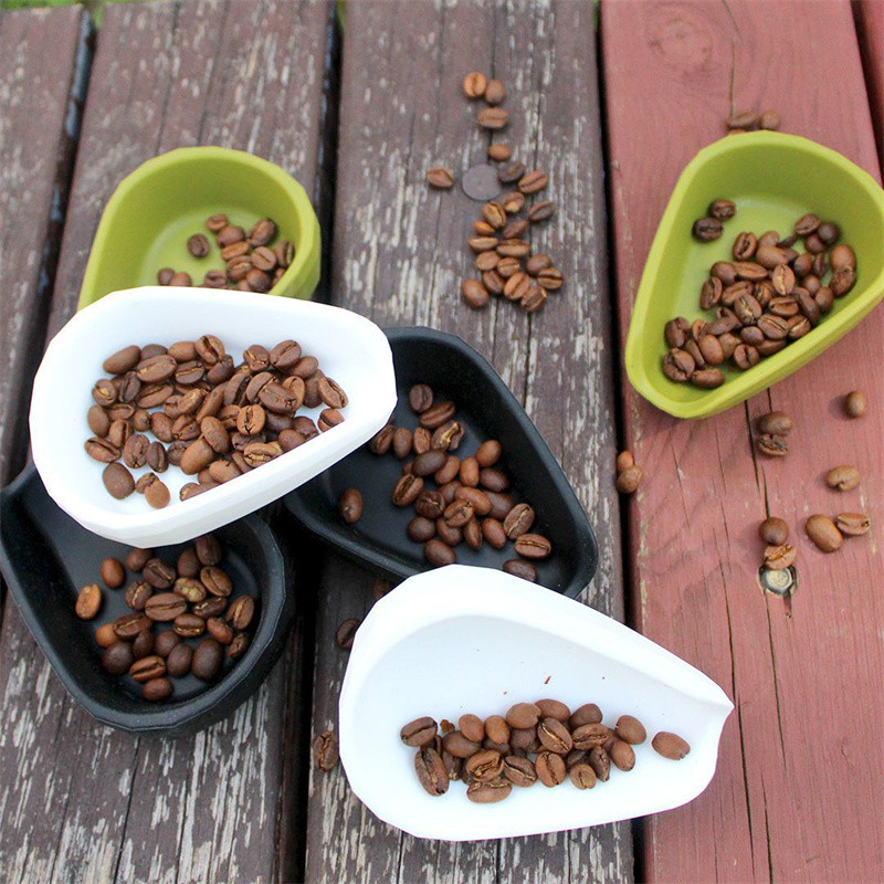 Silicone Coffee Bean Dosing Cup with Sprayer Coffee Dosing Tray Dose Trays Dosing Spoon Utensils Tea