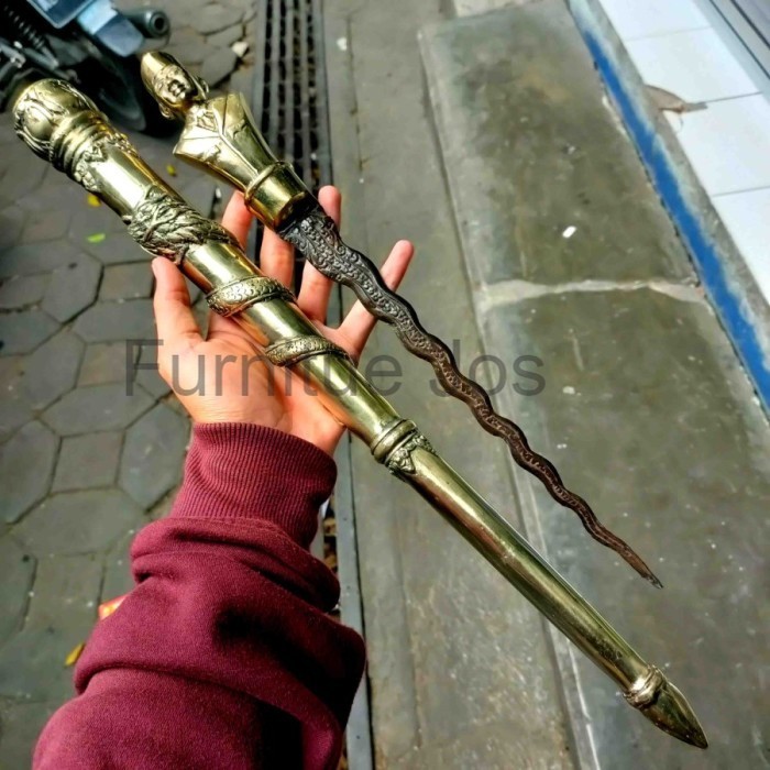 Tongkat Komando Model Presiden Ir Soekarno Warna Emas Bahan Kuningan FJ34234