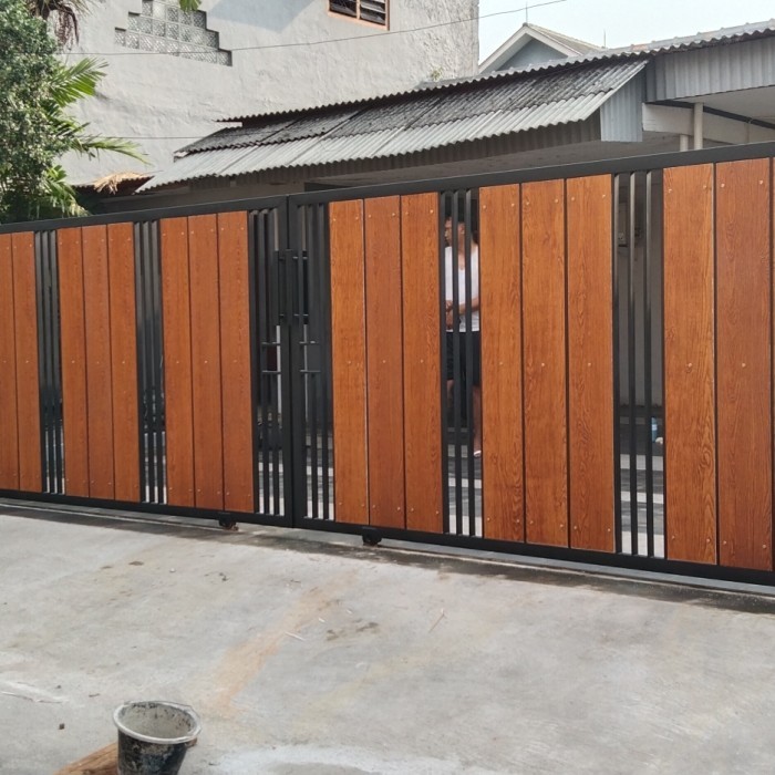 pagar minimalis kombinasi grc/risplang