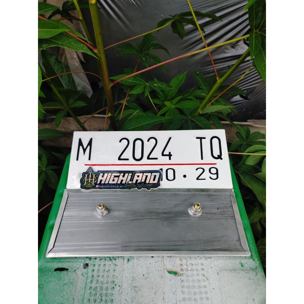 plat motor Warna putih stiker Hitam/Baut Tanam/Proses cepat