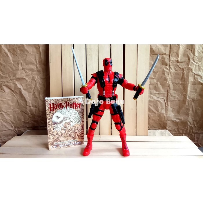 JU87Y Action figure Deadpool Besar