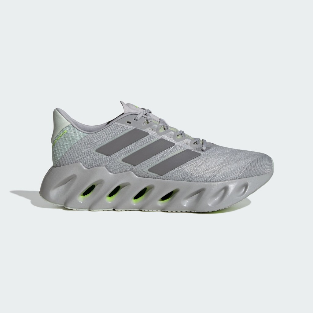 SEPATU RUNNING ADIDAS SWITCH FWD 2 MEN'S IE5885 / 244
