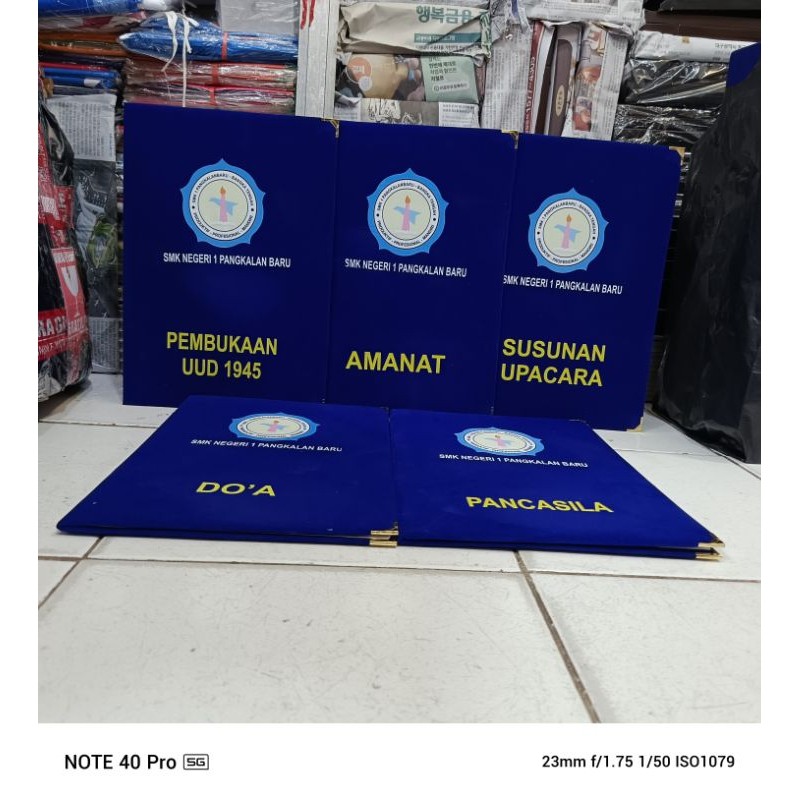 

1Set Map Bludru Upacara Map Upacara Map Sablon Upacara Ready Stock Berkualitas - Biru Custom