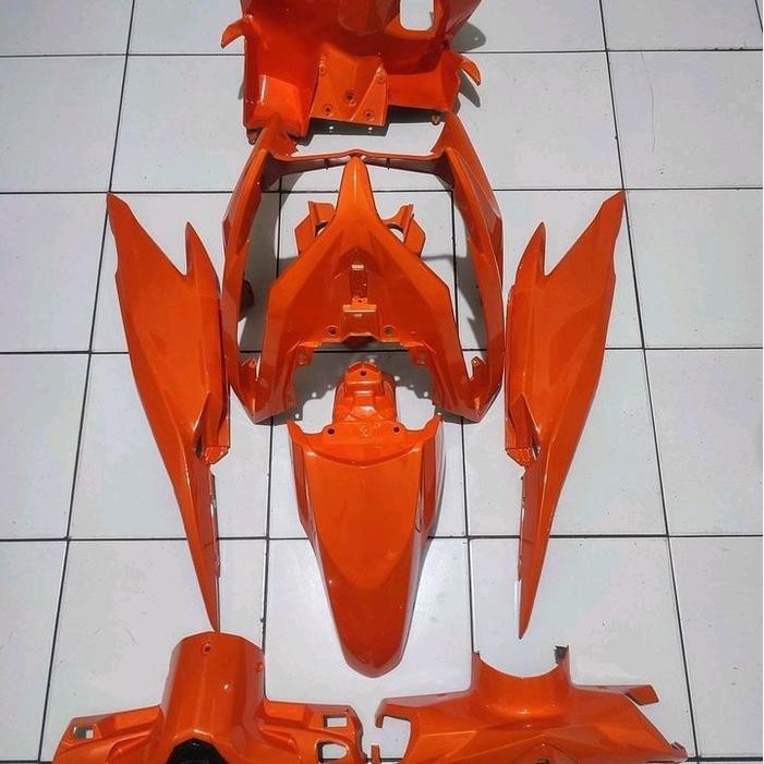 COVER FULL BODY HALUS VARIO 125 SUPER OLD KZR TH 2013-2014 WARNA OREN SUNKIST XYRELIC GOLD