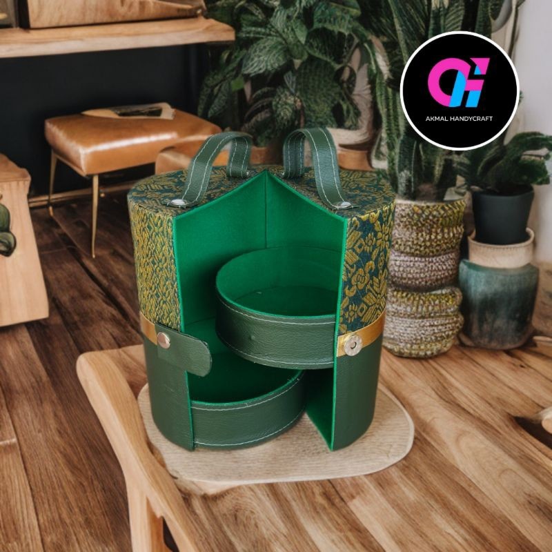 

Akmal Handycraft Rantang Hampers Kue Nastar Eksklusif Buka Tutup Kesamping Hijau Kain