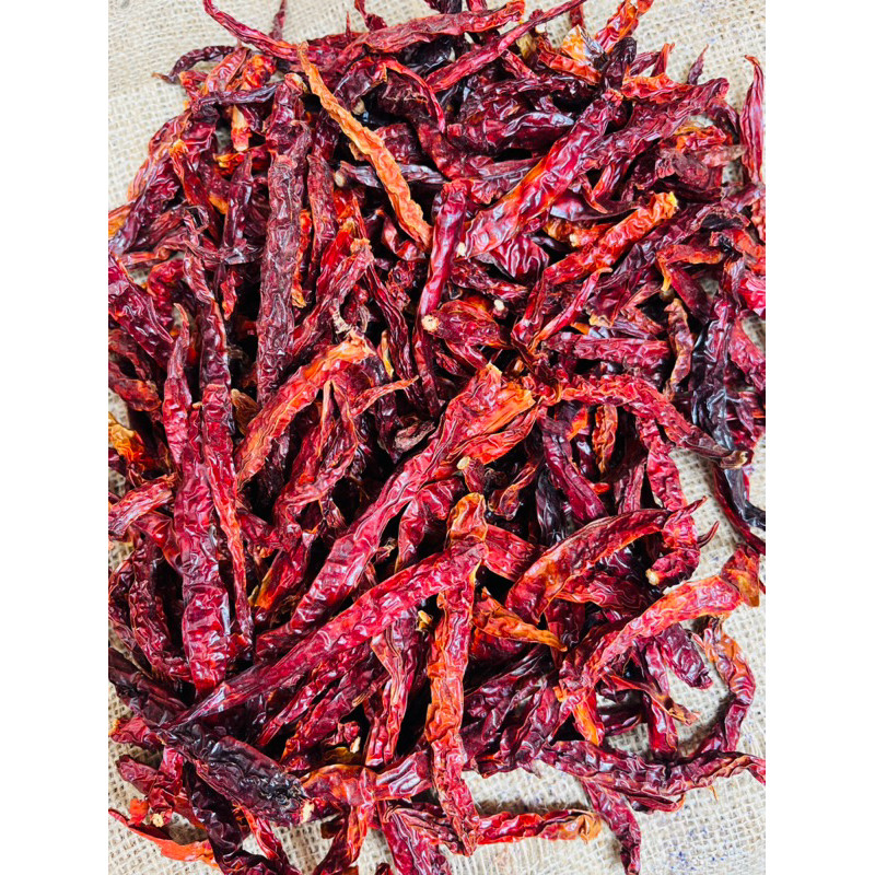 

Cabe keriting Merah kering 100gr Tanpa Tangkai