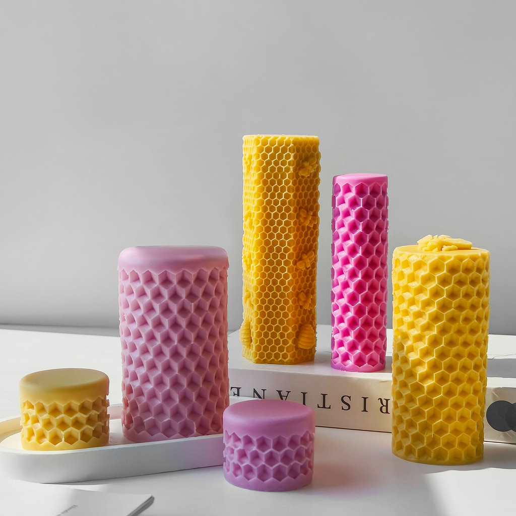 

Honey Cylinder Bee Cylinder Candle Mold Silicone Mold Flower Aromatherapy Candle Mould Stone Plaster Mold Decoration