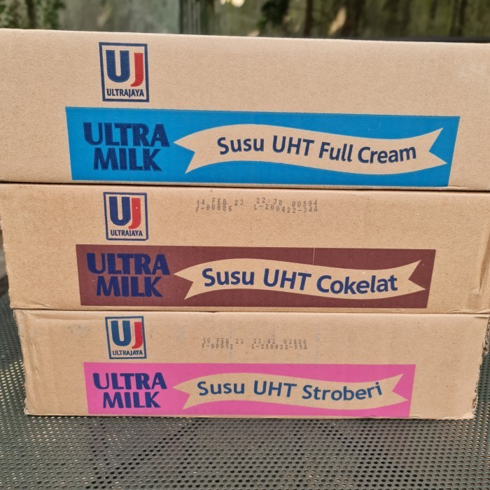 

MENYEHATKAN BIKIN NAGIHH Ultra mini 125ml/mini ultra 125ml isi 40 pcs - Coklat