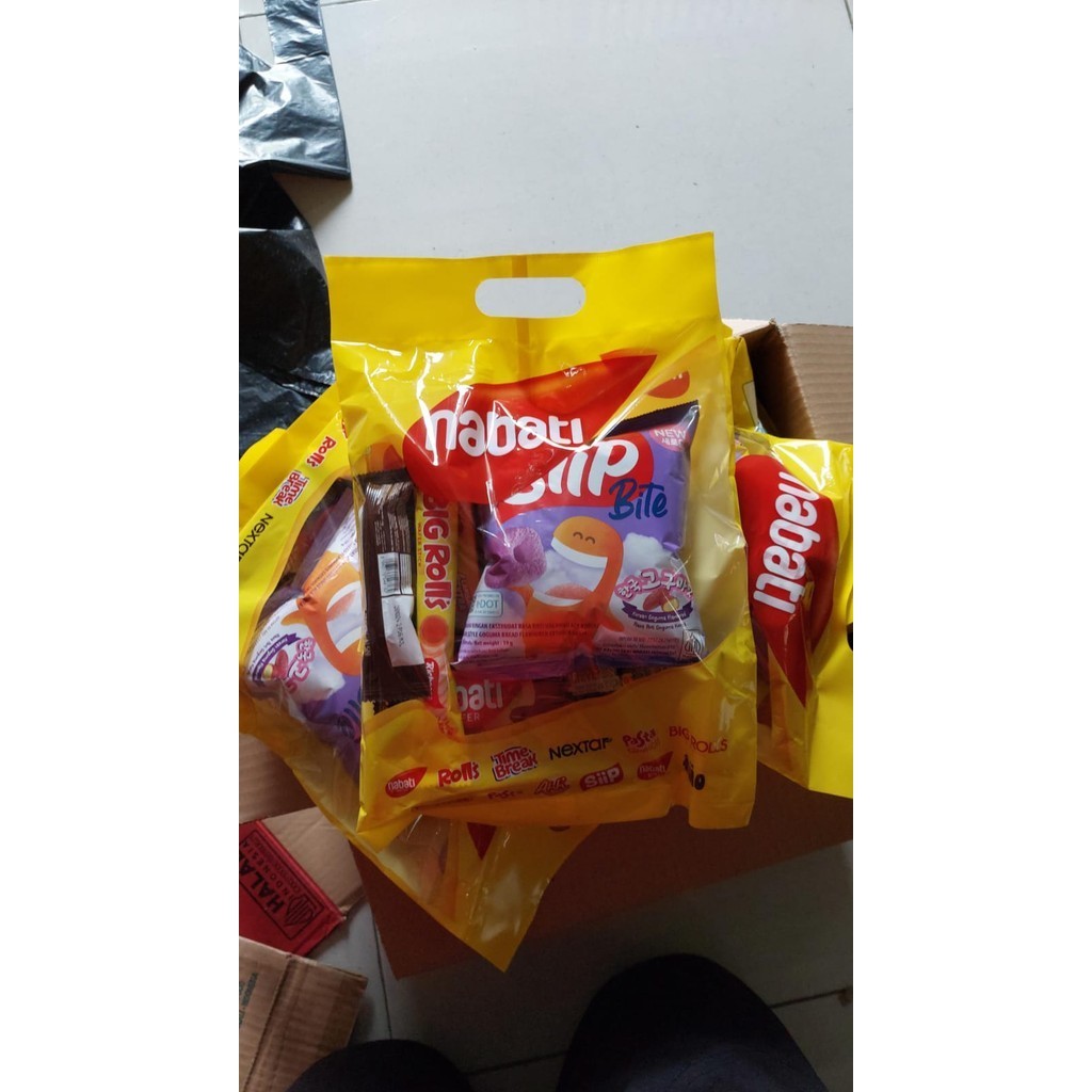 Nabati Paket Snack Bingkisan Ulang Tahun