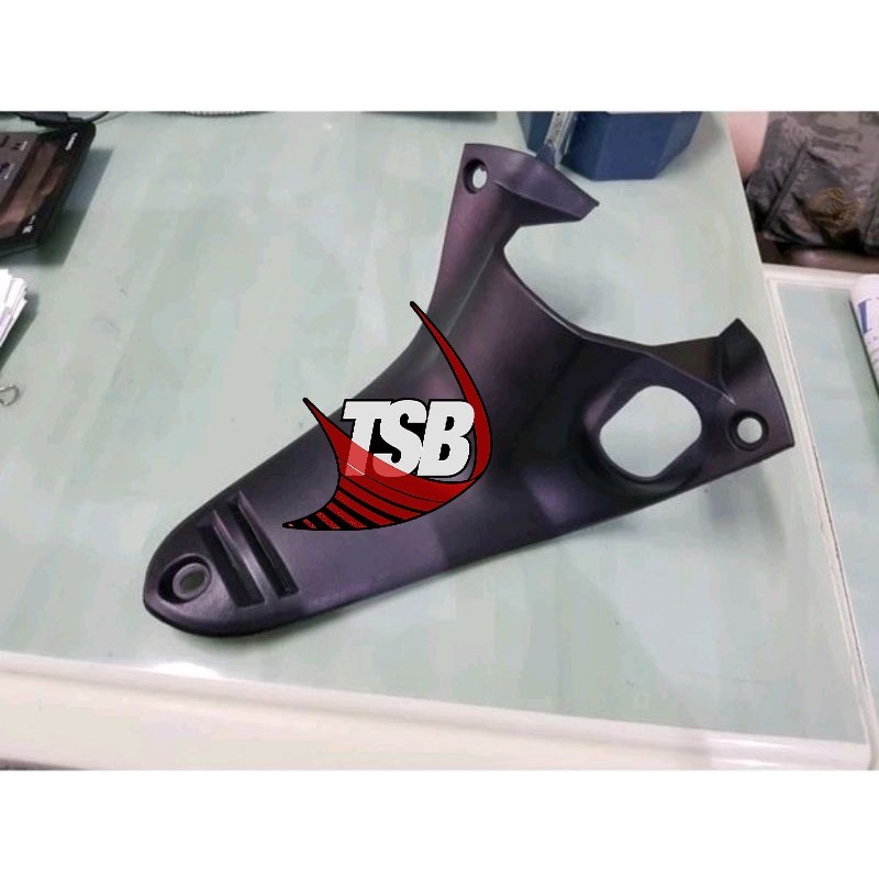leghsil tengah Honda Supra x 125 cover dashboard tengah Honda Supra x 125 Toserba