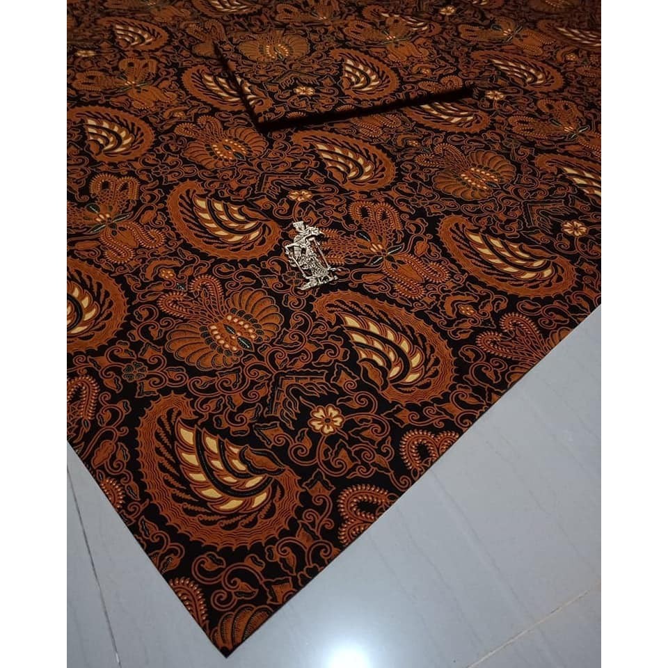 Kain Batik Solo motif srikaton Jarik ( Sogan )