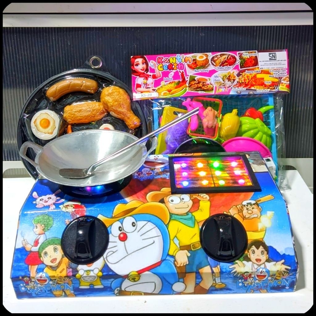 Kompor Mainan Anak Bisa Nyala Motif Doraemon