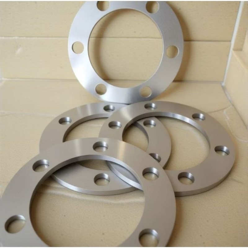 1 set / 4 pcs spiser / spacer mobil lobang 6 tebal 8 mm