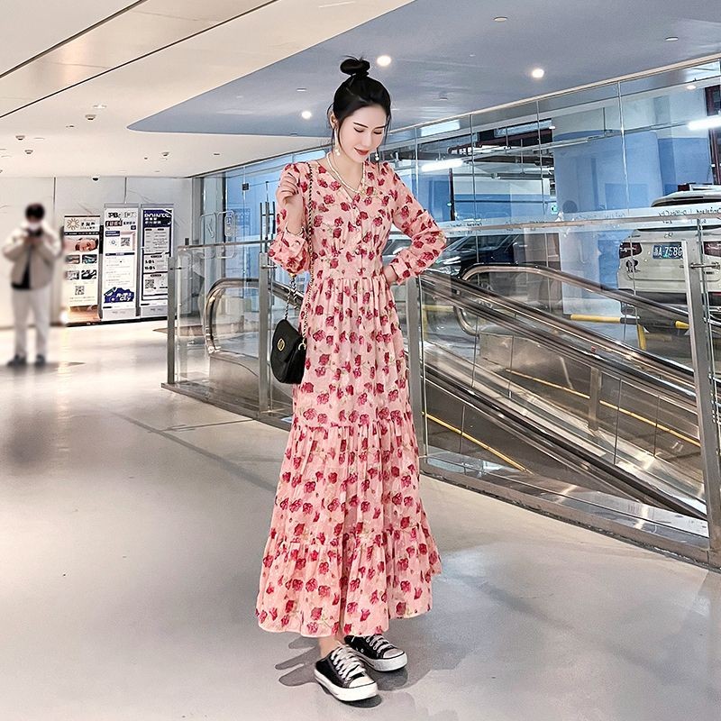 Long Daisy Floral Midi Dress with Tiered Skirt in Pink with Long Sleeve Lengan Panjang - Korean Fash