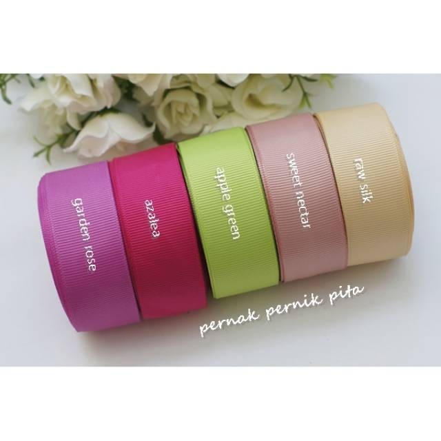 

PAKET PITA GG 2.5cm @10yard 5warna