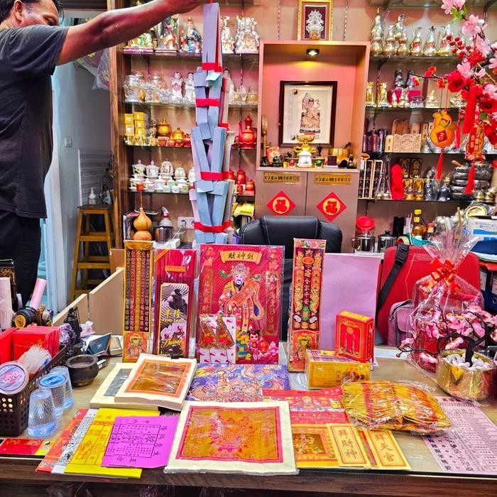 

Paket Sembahyang Imlek | Sin Chia | Jie Cai Shen DELUXE - Biasa