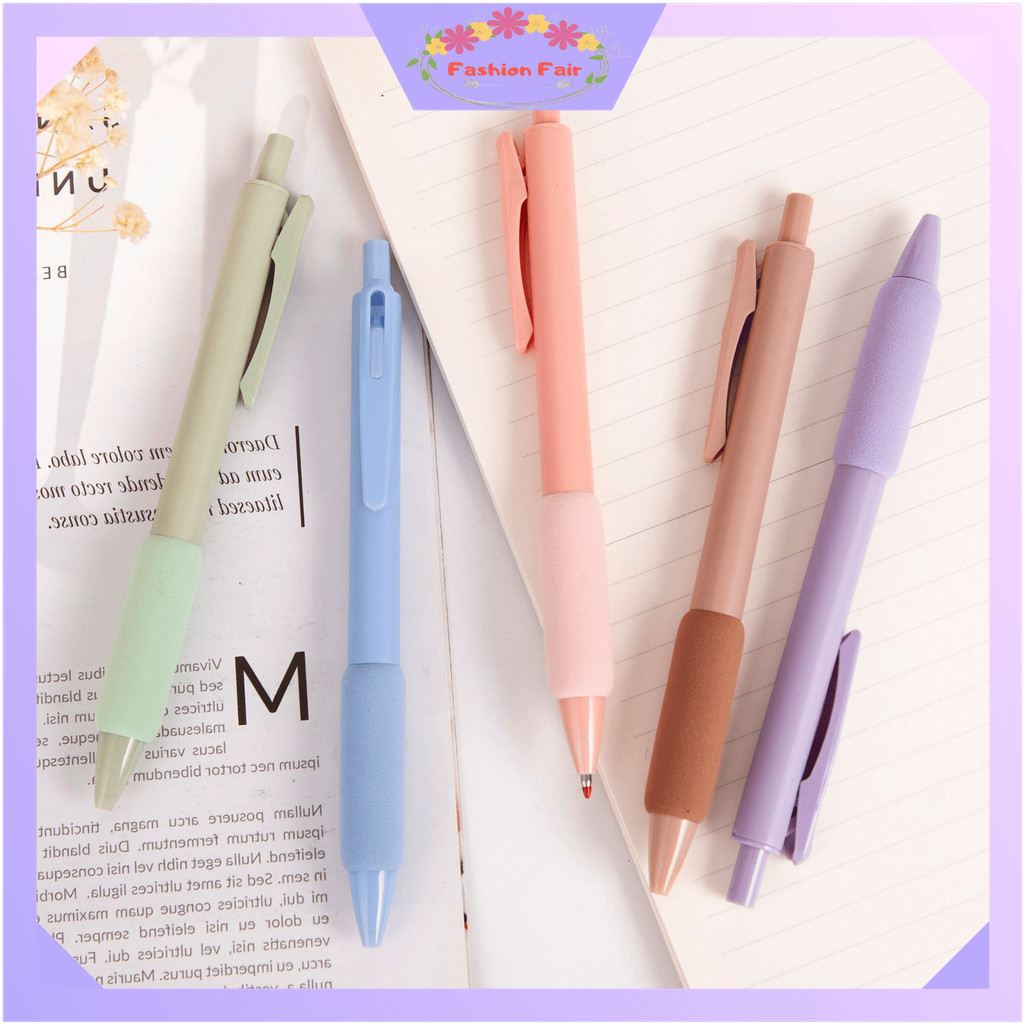 

Fashion Fair - 6647 Gel Pen With Finger Protection / Alat Tulis Pulpen Untuk Pelajar dan Kantoran / Black Ink Gel Pen / Pulpen Gel Lucu / Stationery Office Supplies