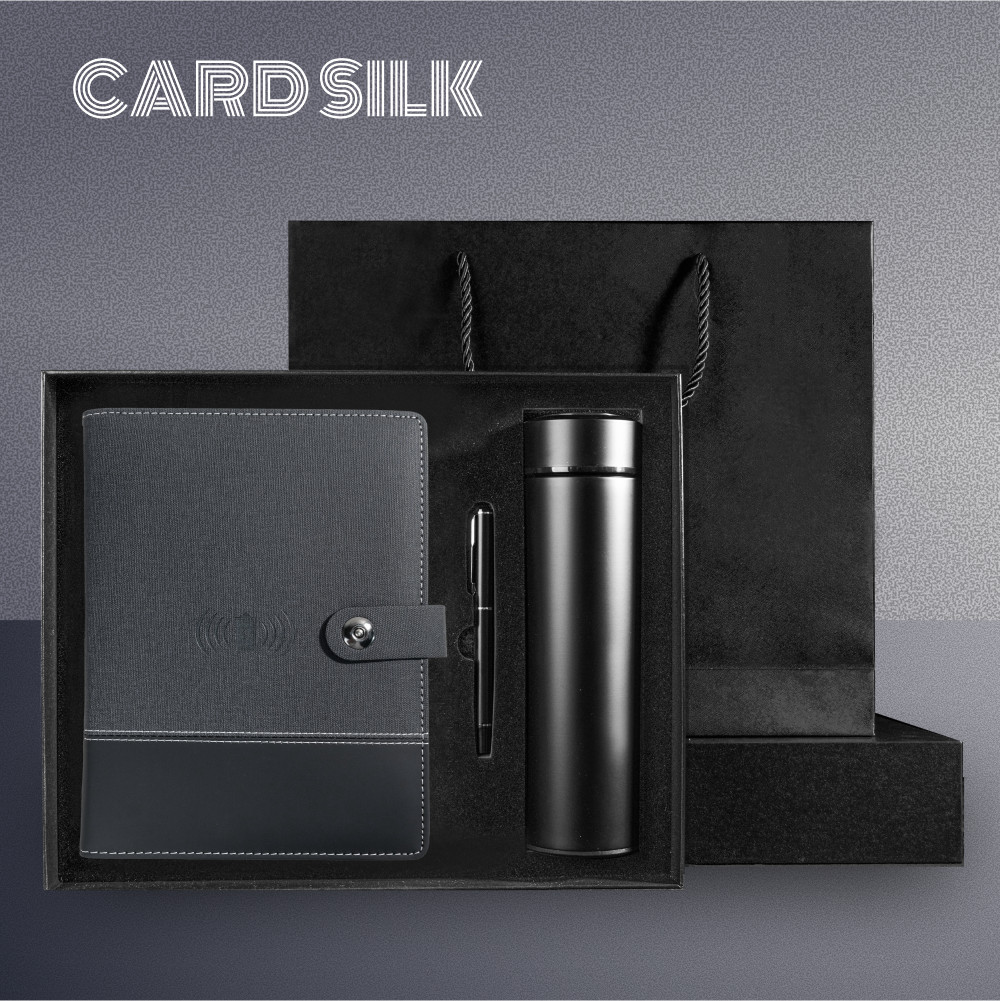 

Refined Gift A5 Wireless Charging Notebook with Linen-Leather Cover – 3-in-1 Cable, Card Slots & Premium Paper for Professionals