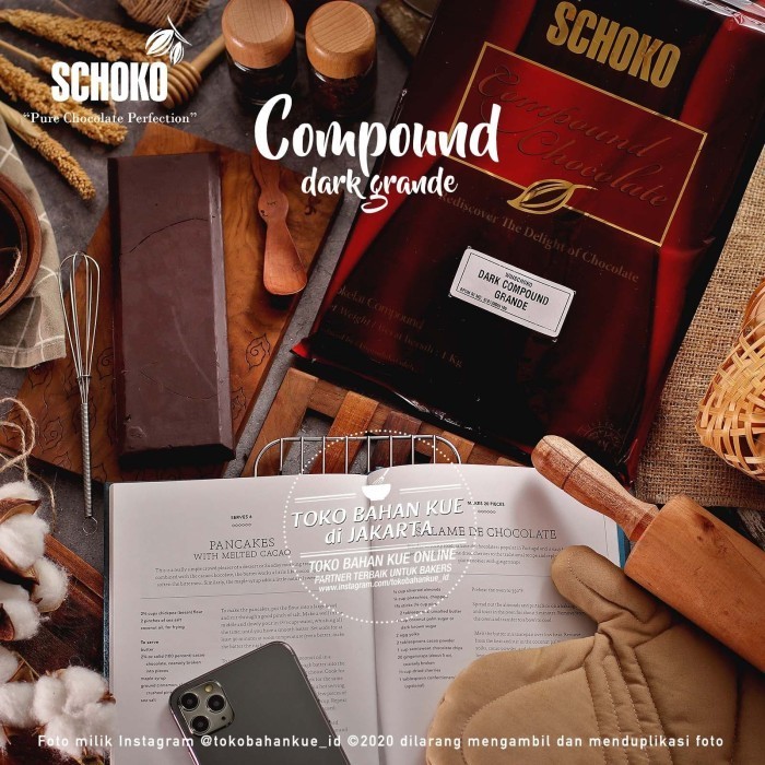 

TERJUAL Schoko Dark Compound Grande 1kg Baking Coklat Cokelat Batang Bahan Kue