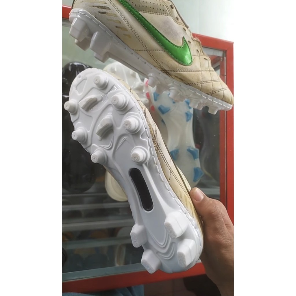 Terlaris ✨ -Outsole / Sol Sepatu Bola Futsal Model Nike Tiempo Legend VIII - Hitam, 38-39