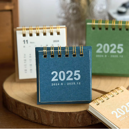

Kalender Meja Mini Calendar 2025 Minimalist Style Edition