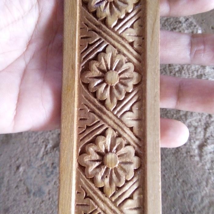 lisplang ukir kayu jati 2132