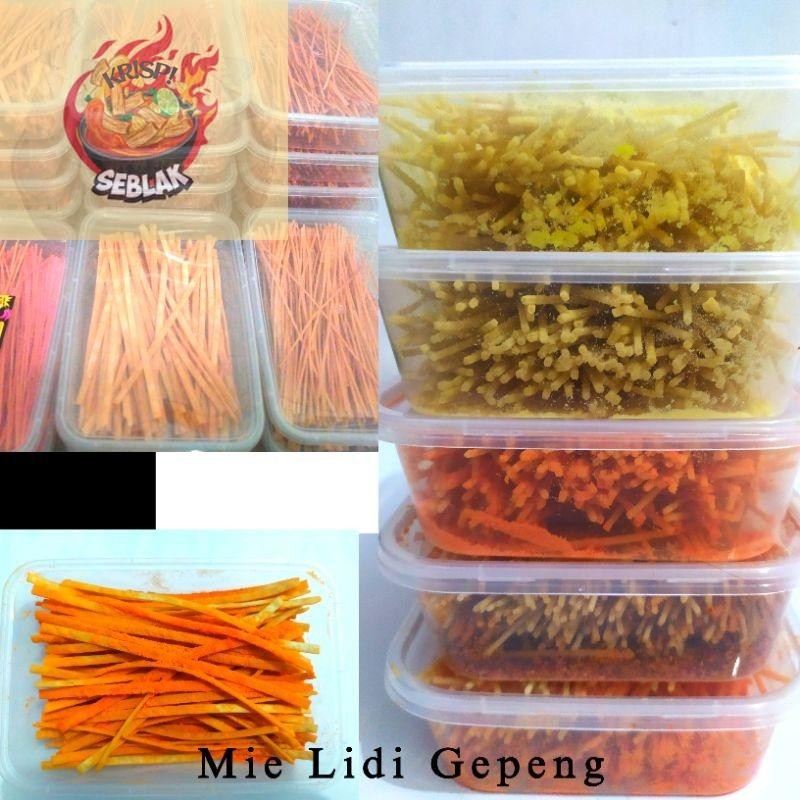 

(Seblak krispi) MIE LIDI GEPENG BUMBU TABUR BOX 500ml berat 100gram