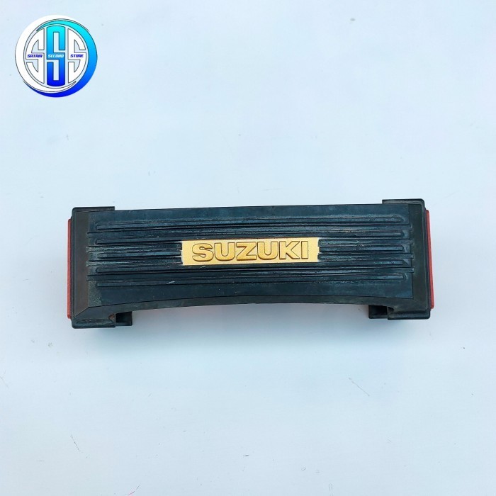 KUMISAN EMBLEM SHOK LOGO EMBLEM SHOCK DEPAN SUZUKI TRS ORIGINAL SEKEN