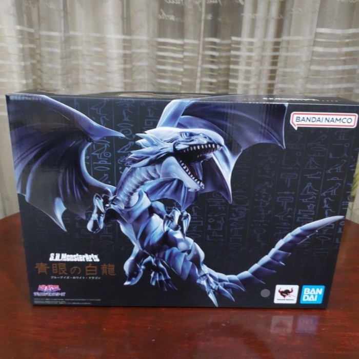 S.H.Monsterarts SHM blue eyes white dragon