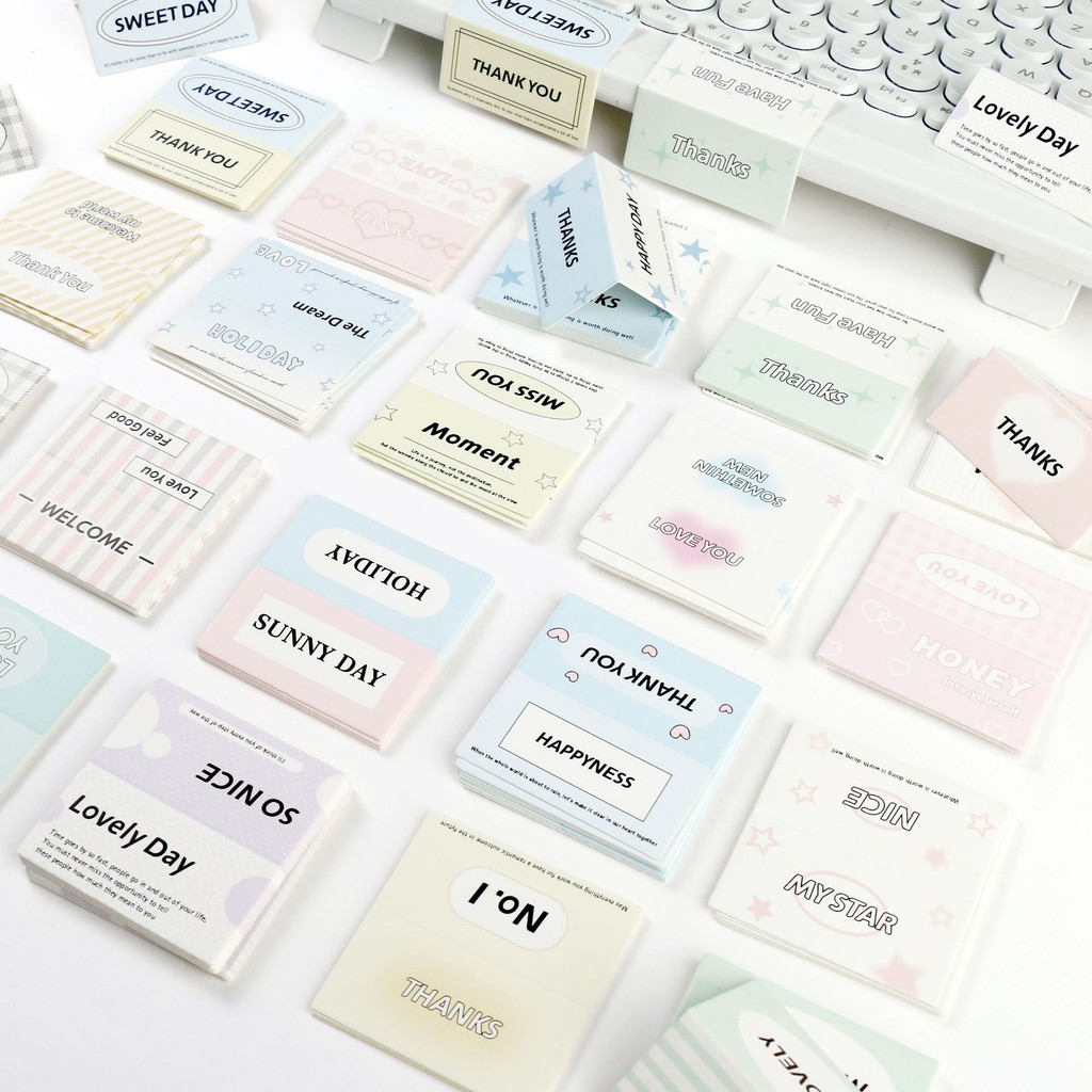 

50Pcs Random Korean Ins Cute English Letter Mini Card Head Kpop Star 1-inch ID Photo Packing DIY Materials Opp Bag Decoration