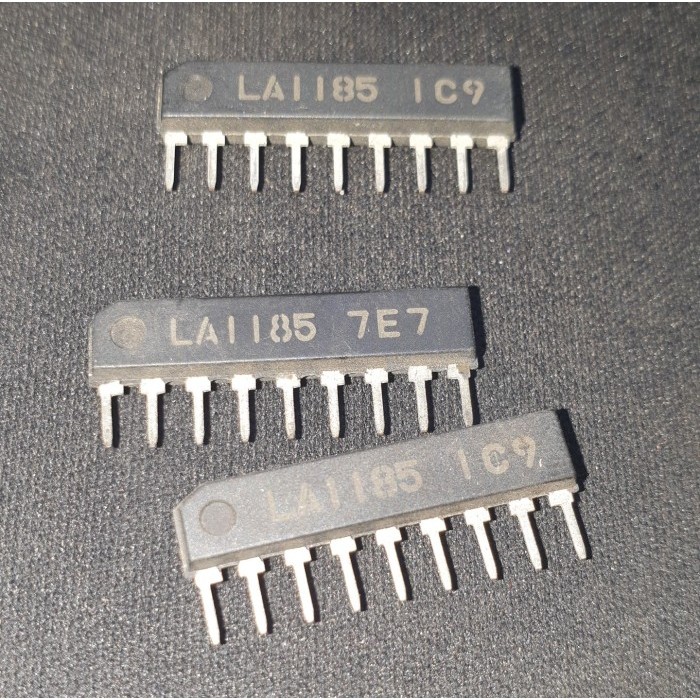 IC LA1185 FM Receiver Front-End IC Utk Radio-Cassette Recorder Komponen Elektronik