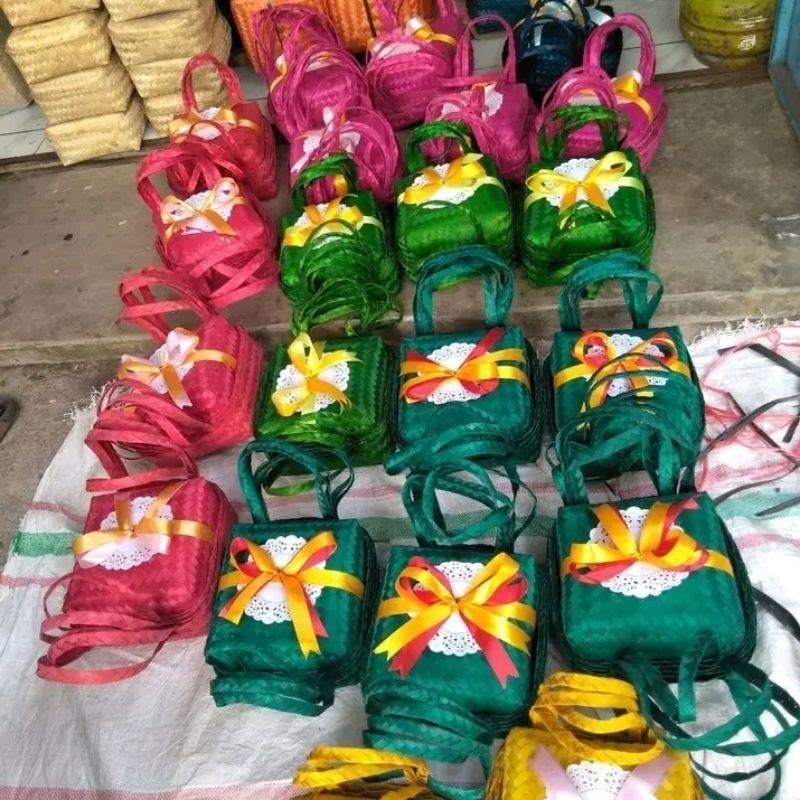 

BESEK JINJING FREE PITA | Kerajinan Handmade Besek Pordjo