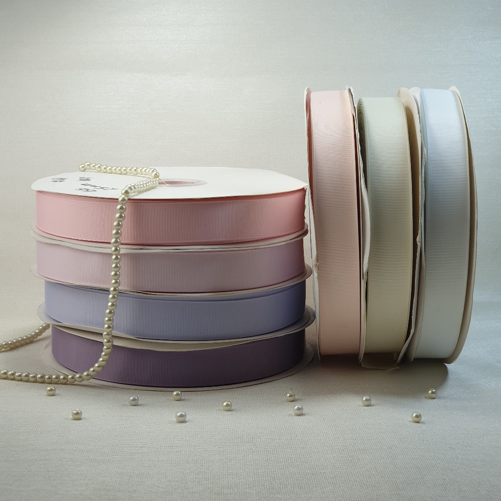 

1 ROLL - 18 METER ( 20 YARD ) PITA GROSGRAIN PREMIUM 3.8 CM ( 4 CM ) | GG 3/4" | BAGIAN 3