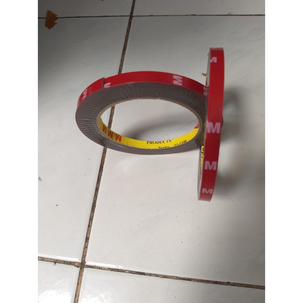 Perekat Double Tape 3M 5 Meter mobil universal