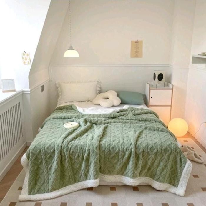 Ready Stok [Selimut Domba Jumbo] - Selimut Bulu Domba motif korea 180 x 200 selimut  bulu - GREEN