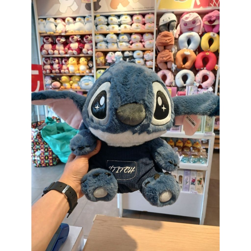 Miniso Stitch Plush Jeans ( Boneka Stitch ) MAINAN ANAK PLUSH TOY