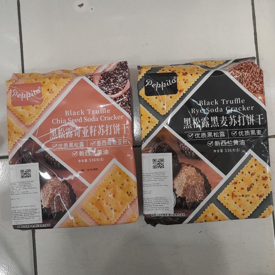 

Peppito Black Truffle Cracker Biskuit Rye Soda / Chia Seed 336gr