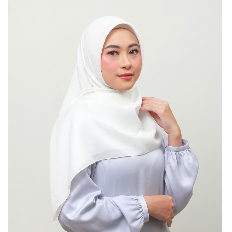Zoya Benazir Plain Scarf - Jilbab Segiempat Motif Plat Zoya - Bahan Voal
