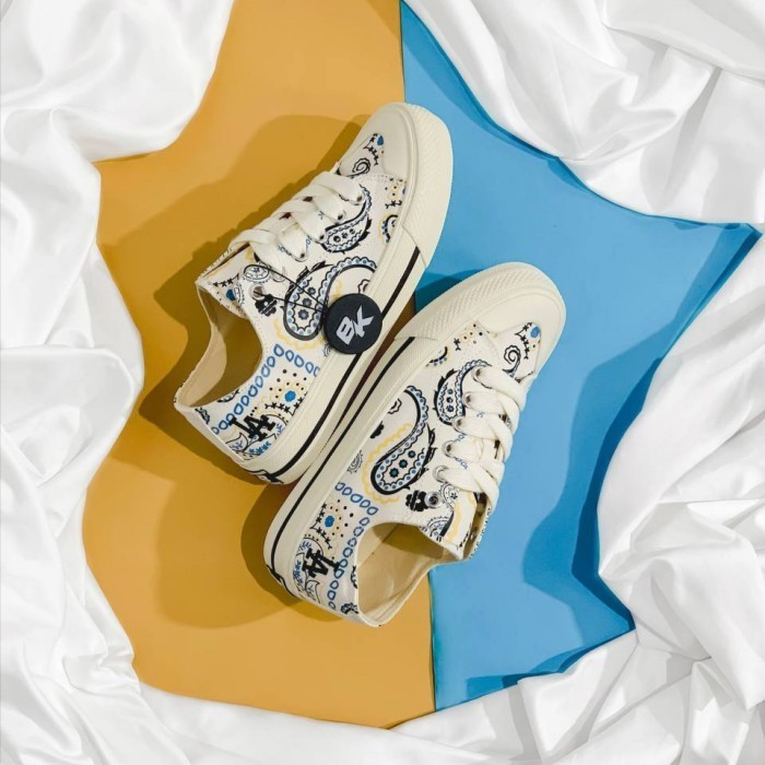 MLB PLAYBALL PAISLEY SHOES WHITE