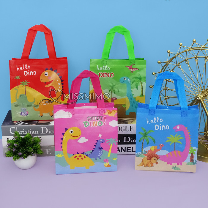 

Tas Kado Ulang Tahun Motif Dino Goodie Bag Hamper Birthday Souvenir Hadiah